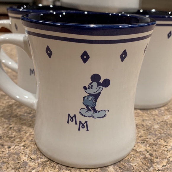 Disney’s Mickey Mouse Coffee Cup Set of 4 - Picture 12 of 12